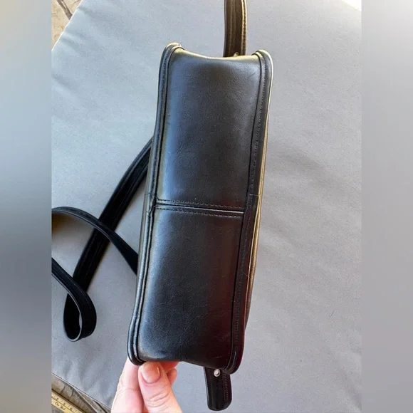 Vintage COACH 9168 Black Leather Crossbody Bag Made in USA 1990 Classic - Picture 6 of 16